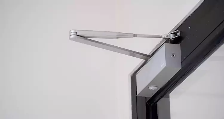 Screen Door Closer Installation in Winter Park, FL