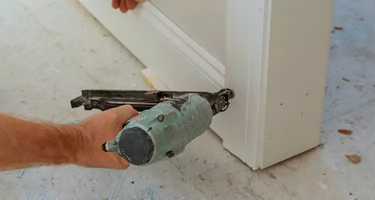 Fix Garage Door Panel in Winter Park, FL