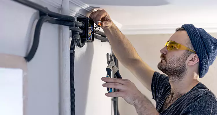 Garage Door Opener Cable Repair in Winter Park, FL