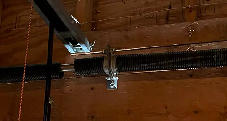 Garage Door Lift Cable Replacement in Winter Park, FL