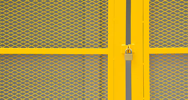 Steel Mesh Screen Door Repair in Winter Park, FL