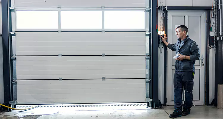 Modern Overhead Door Repair in Winter Park, FL