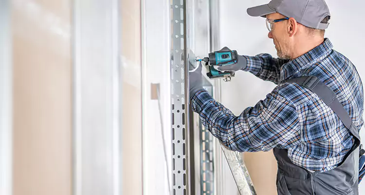 Sliding Door Latch Hardware Repair in Winter Park, FL