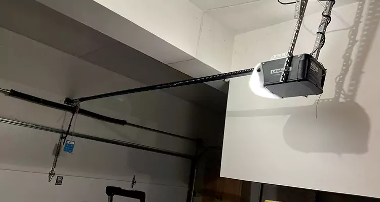 Linear Garage Door Opener Repair in Winter Park, FL