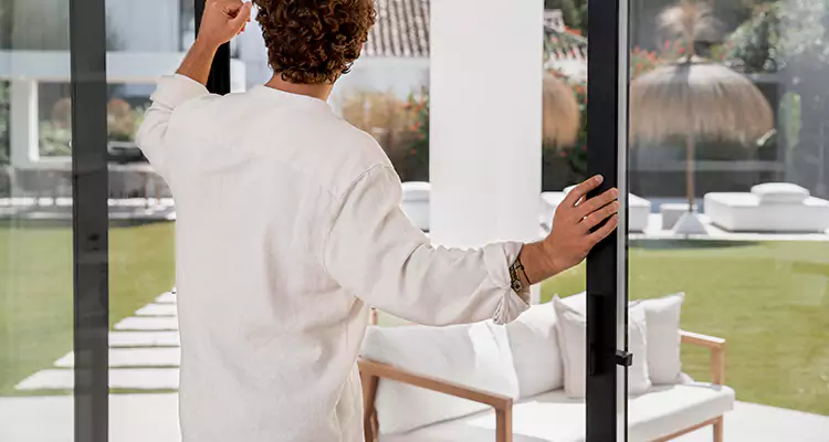 Fix Backyard Sliding Door Hard To Operate in Winter Park, FL
