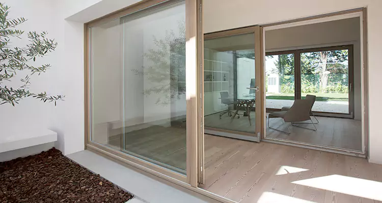 Sliding Screen Door Bottom Track Replacement in Winter Park, FL